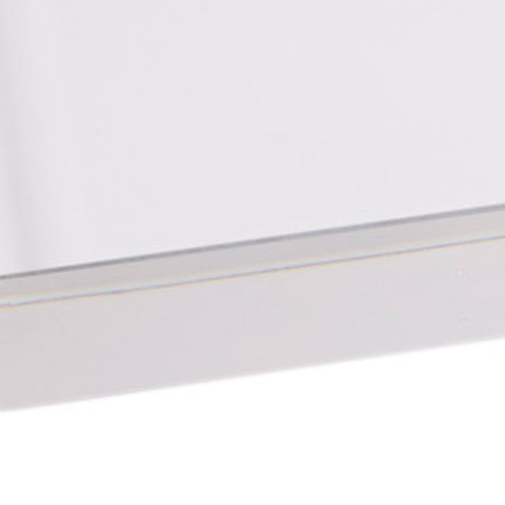 Clear rectangular crystal riser detail, glossy beveled edge