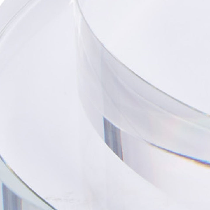 Large round clear crystal riser, close-up of curved rim and side